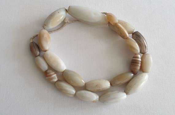 Perles de pierre Agate blanches