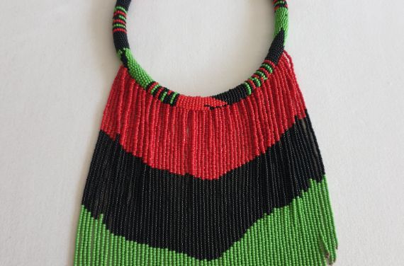 Collier africain rocailles
